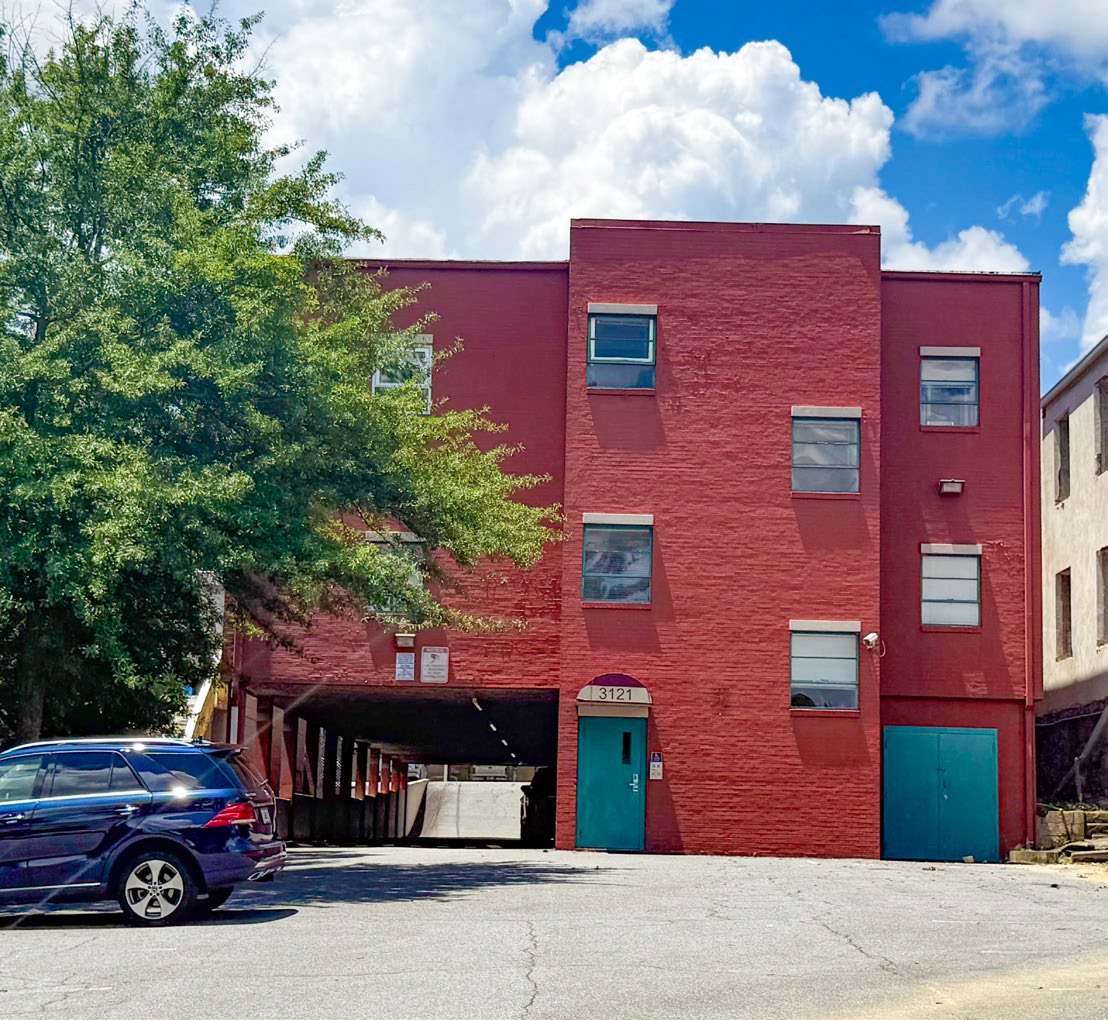 3121 + 3115 Maple Drive NE