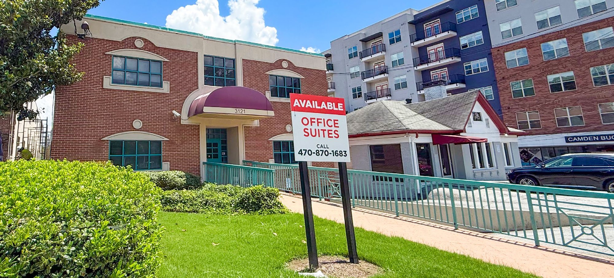 3121 + 3115 Maple Drive NE